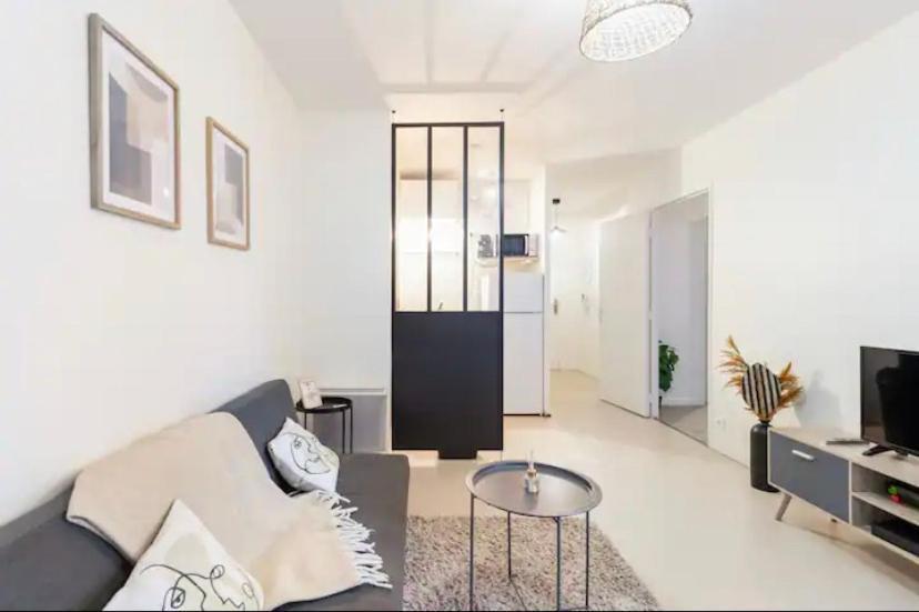 Paris A Quelques Pas Apartment Pierrefitte-sur-Seine Ngoại thất bức ảnh