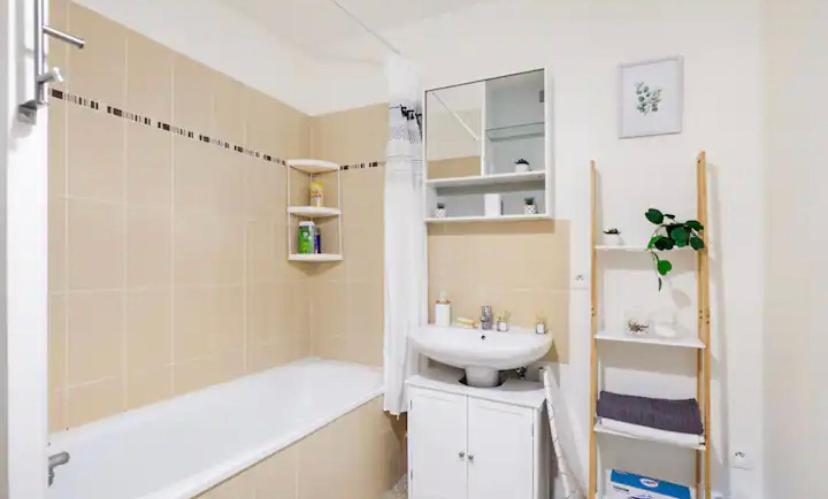 Paris A Quelques Pas Apartment Pierrefitte-sur-Seine Ngoại thất bức ảnh